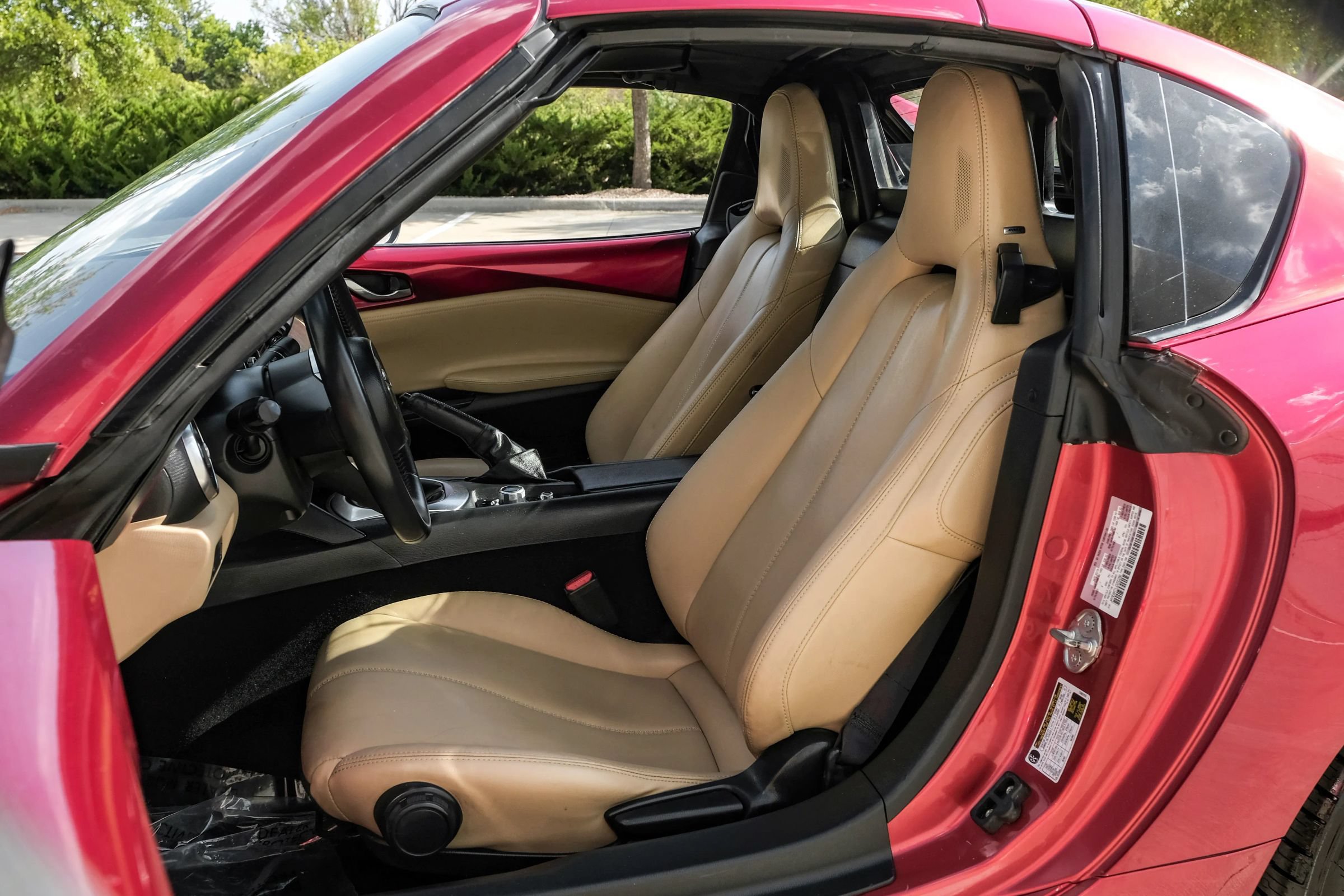 Used 2018 MAZDA MX-5 Miata RF Grand Touring RWD image 30