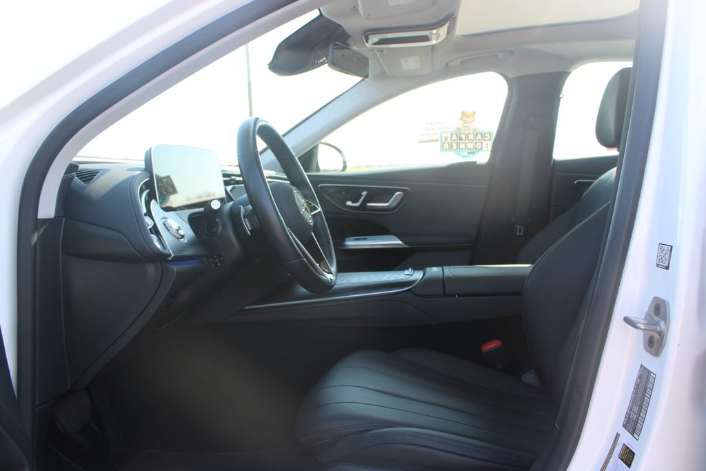 Used 2025 Mercedes-Benz E 350 Sedan image 23