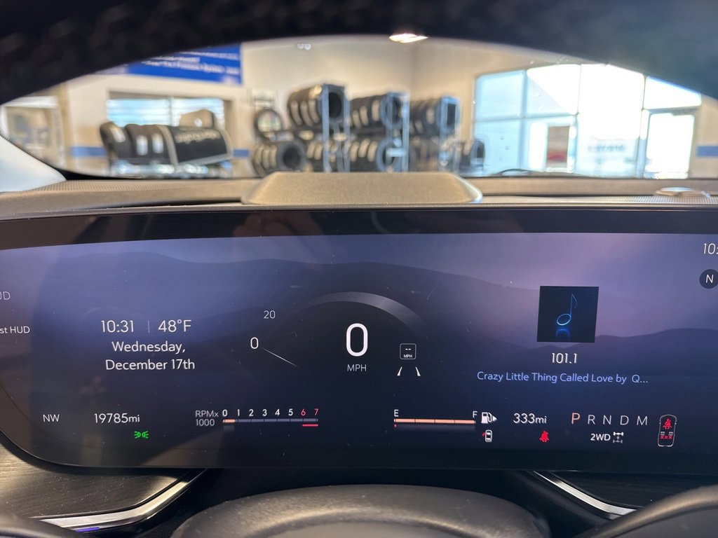 Used 2025 Buick Envision Preferred image 12