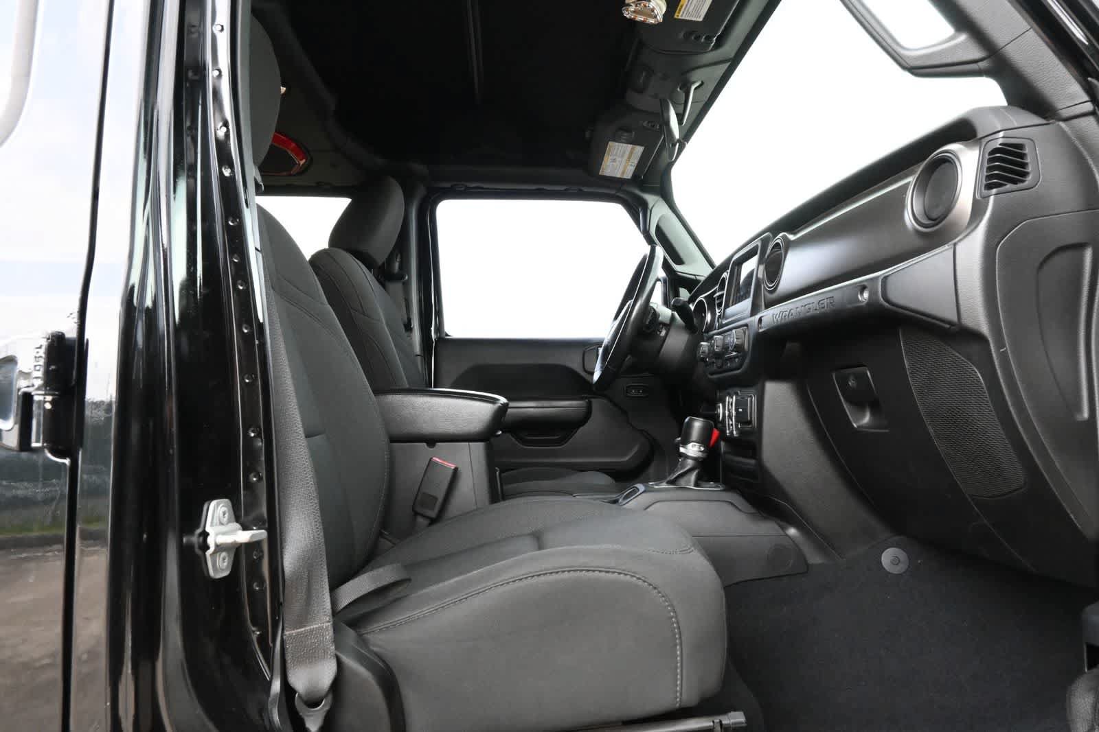Used 2019 Jeep Wrangler Unlimited Sport S AWD/4WD image 24