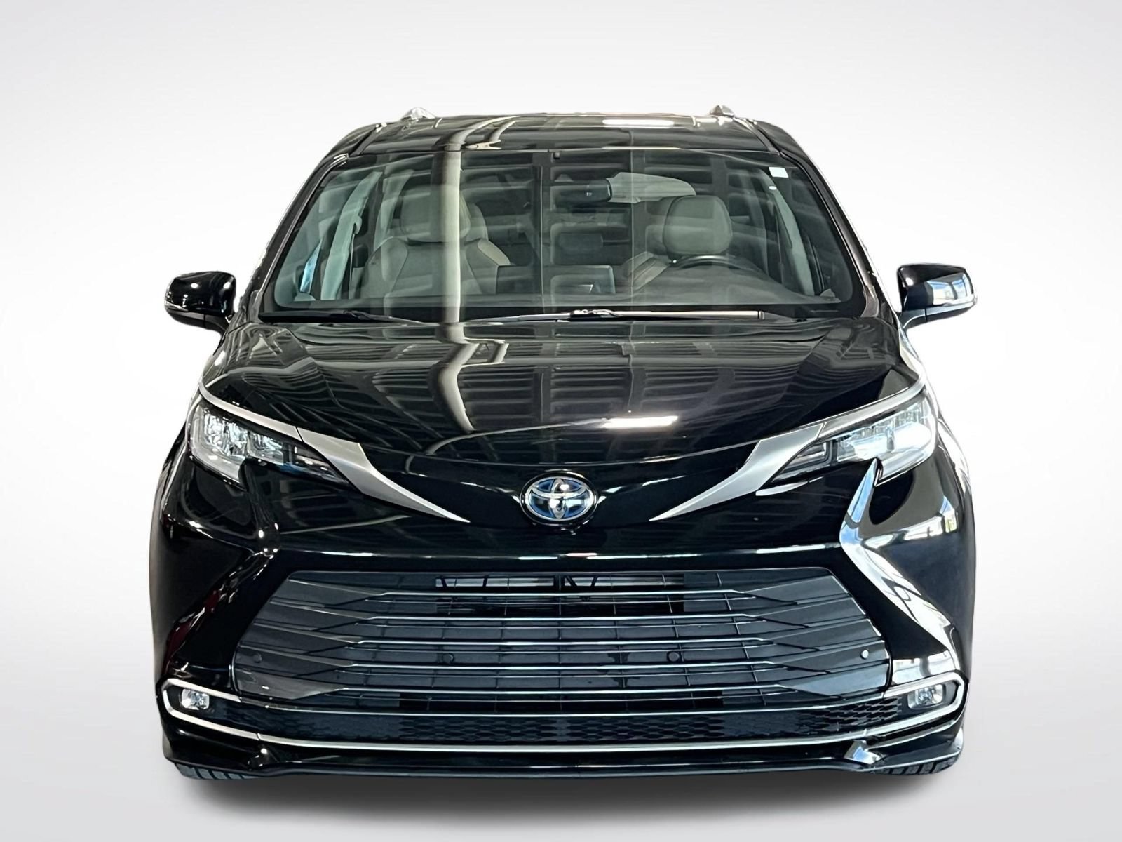 Used 2023 Toyota Sienna Limited FWD video 3