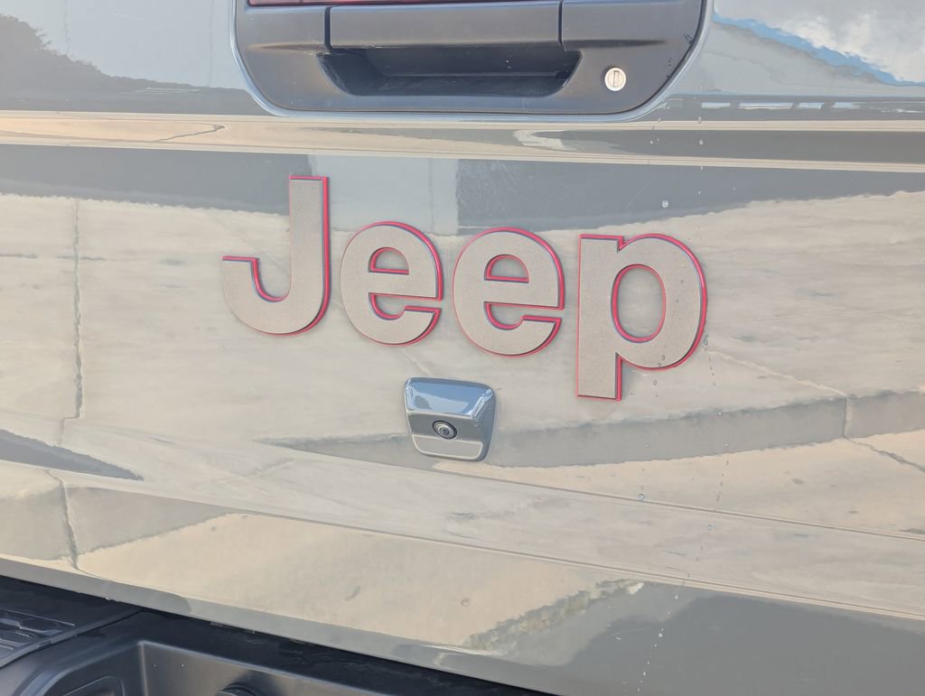 Used 2023 Jeep Gladiator Rubicon w/ Cold Weather Group AWD/4WD image 5