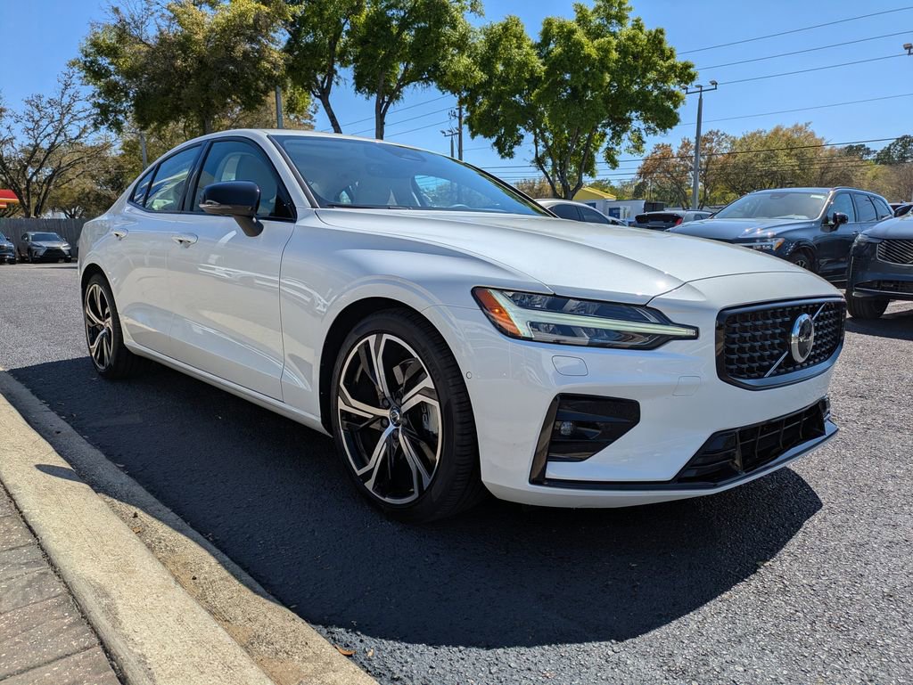 Certified 2024 Volvo S60 B5 Ultimate w/ Climate Package image 8