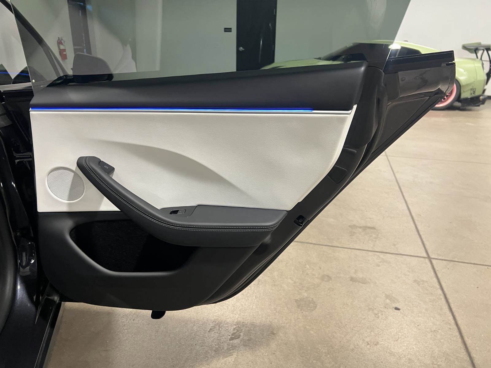 Used 2024 Tesla Model 3 Performance AWD/4WD image 36