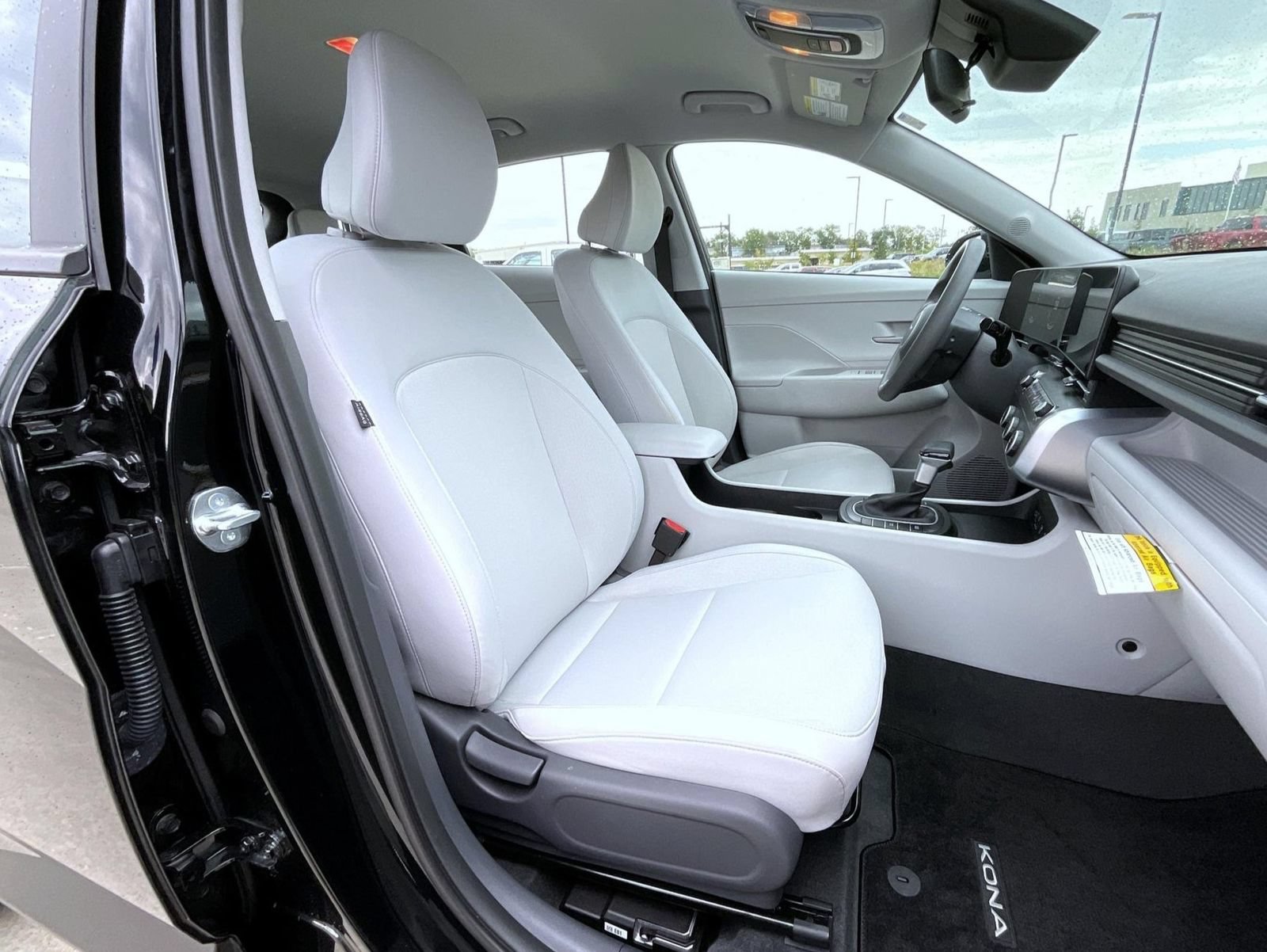 Certified 2026 Hyundai Kona SE AWD/4WD image 16