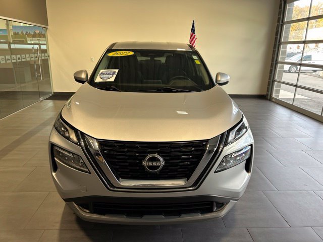 Used 2022 Nissan Rogue SV FWD image 13