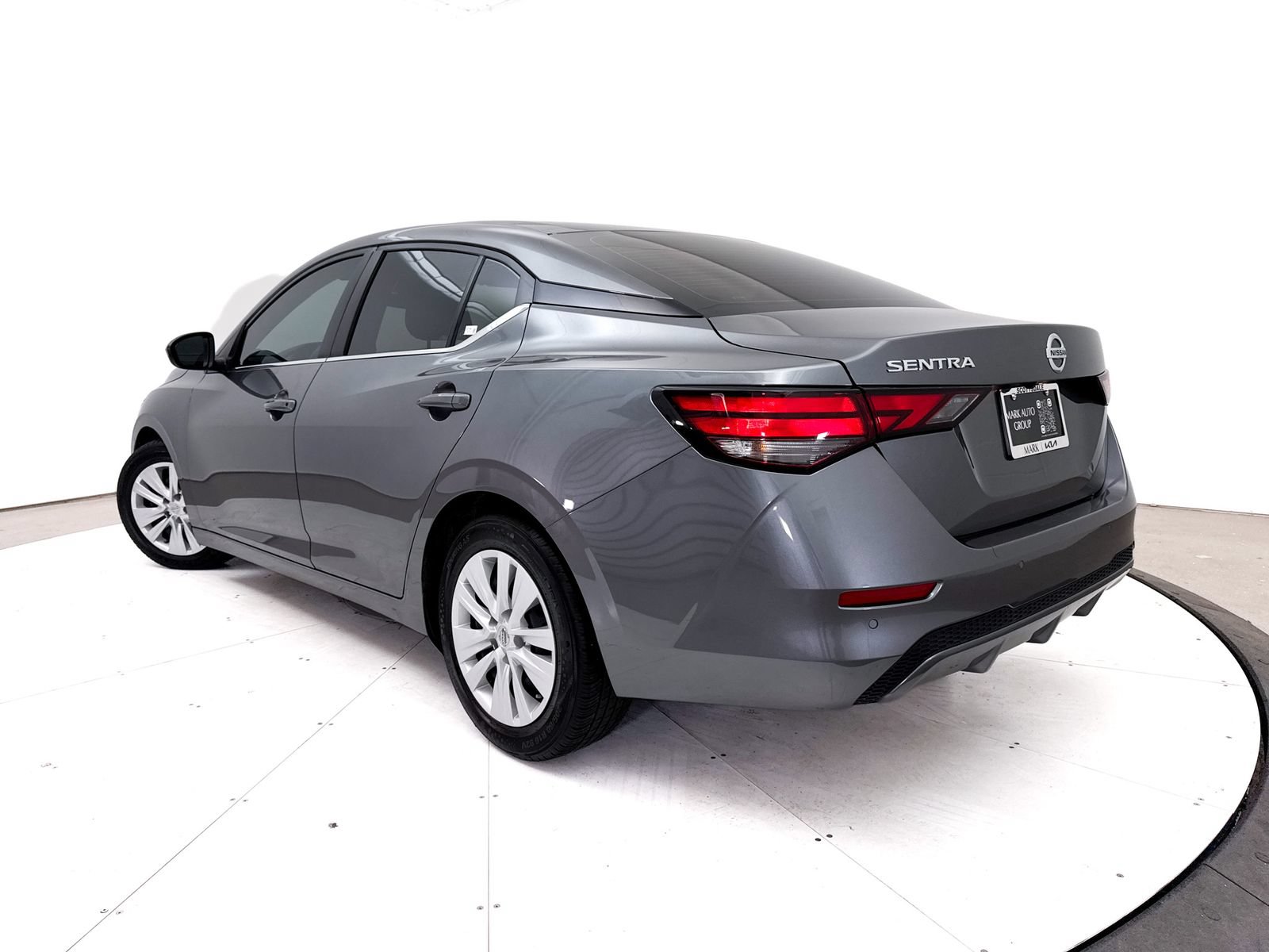 Used 2023 Nissan Sentra S FWD image 2