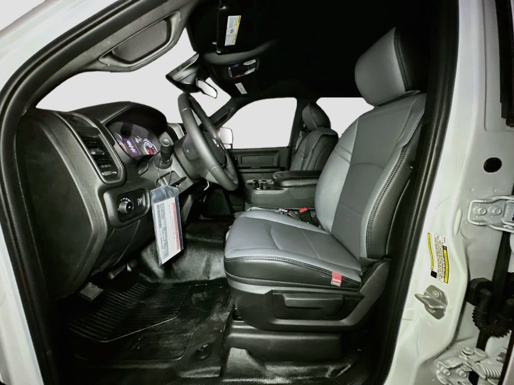 New 2026 RAM 5500 Tradesman AWD/4WD image 14