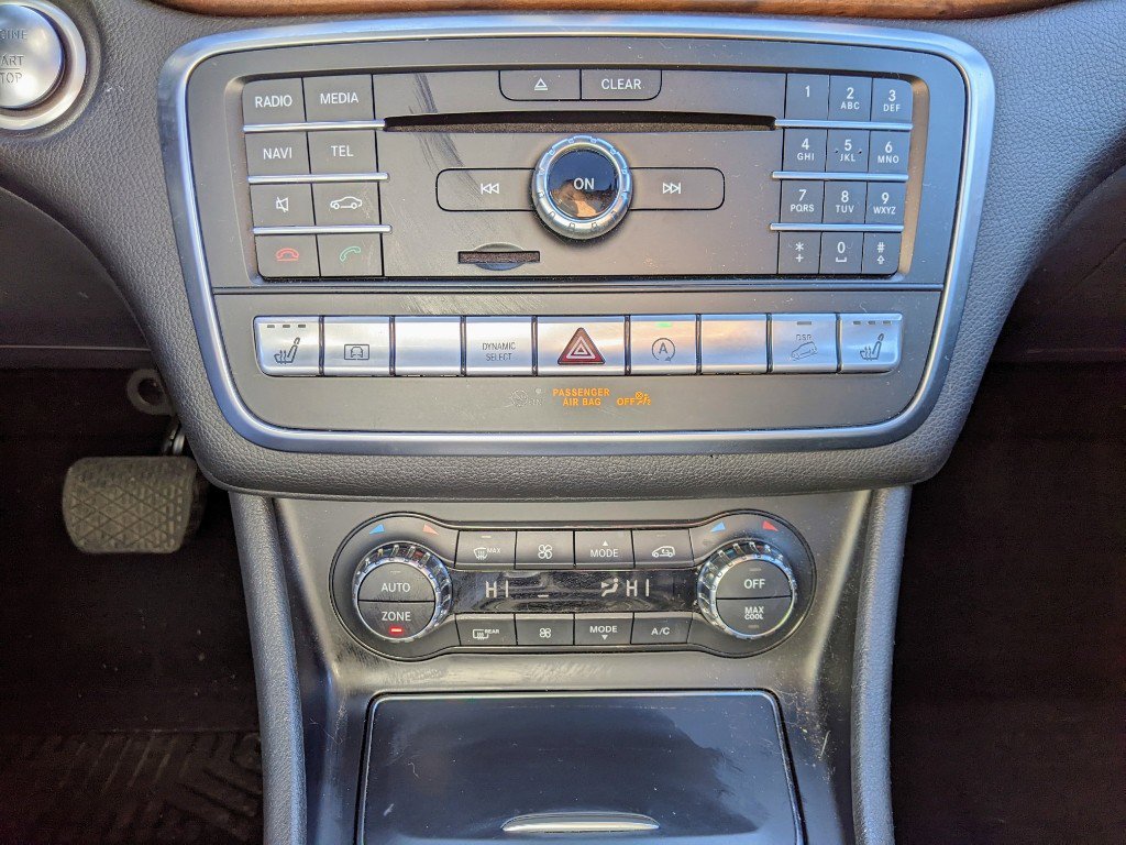 Used 2018 Mercedes-Benz GLA 250 4MATIC image 23