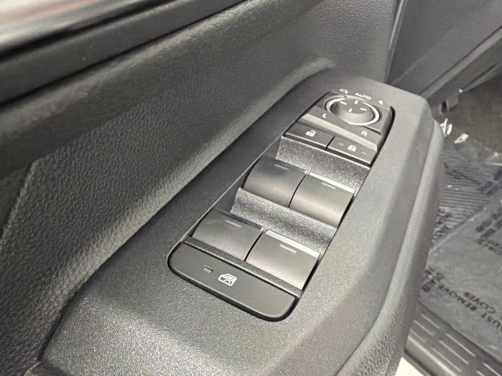 Used 2027 Toyota Land Cruiser AWD/4WD image 20