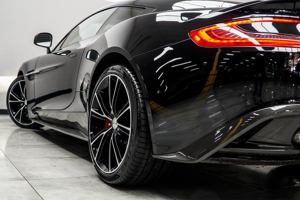 Used 2017 Aston Martin Vanquish Coupe image 22