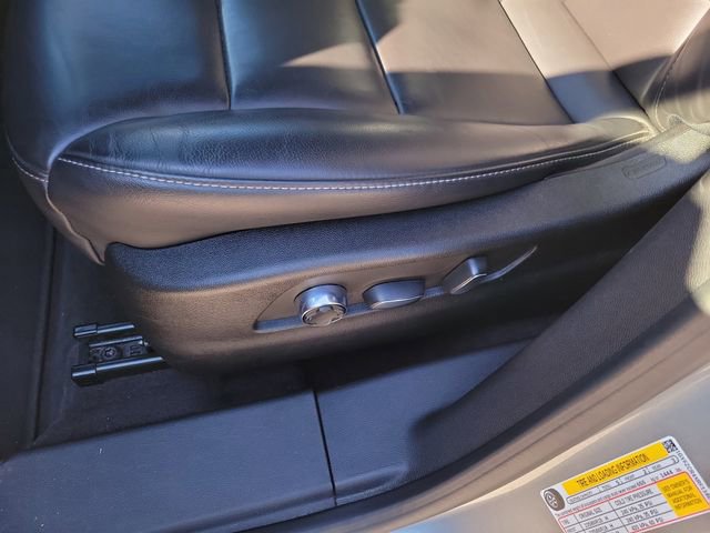Used 2024 Cadillac XT4 Premium Luxury FWD image 16