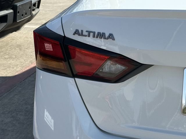 Used 2025 Nissan Altima 2.5 SV image 5