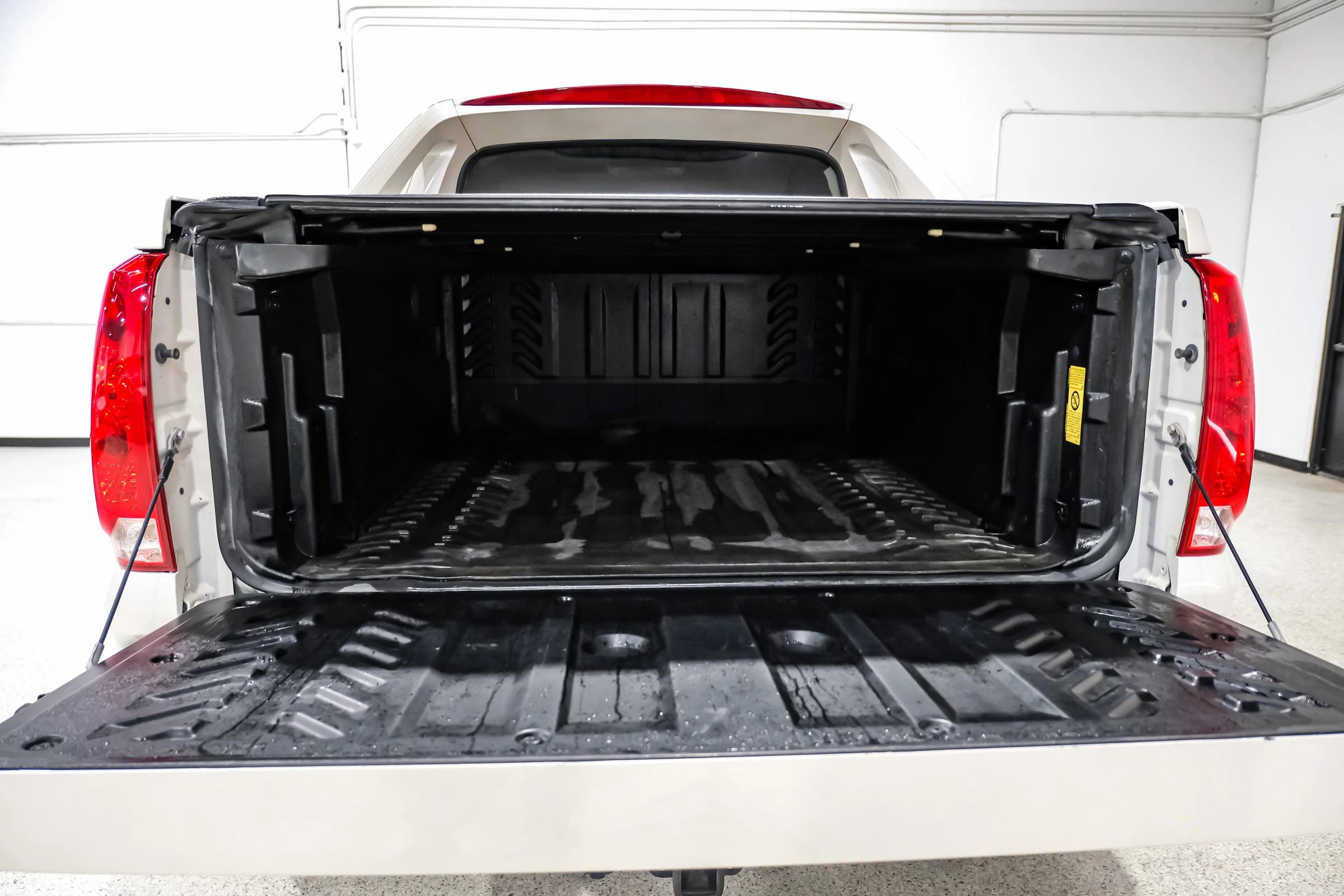Used 2013 Cadillac Escalade EXT Premium AWD/4WD image 53
