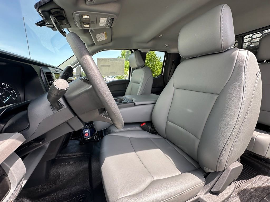 New 2025 Ford F550 4x4 Supercab Super Duty image 20