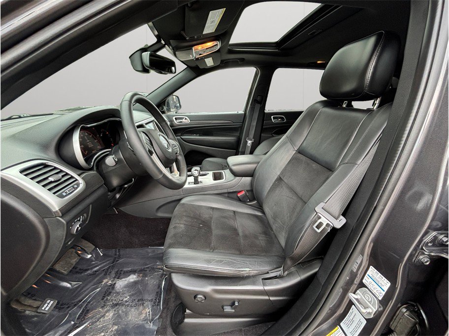 Used 2015 Jeep Grand Cherokee Altitude RWD image 2