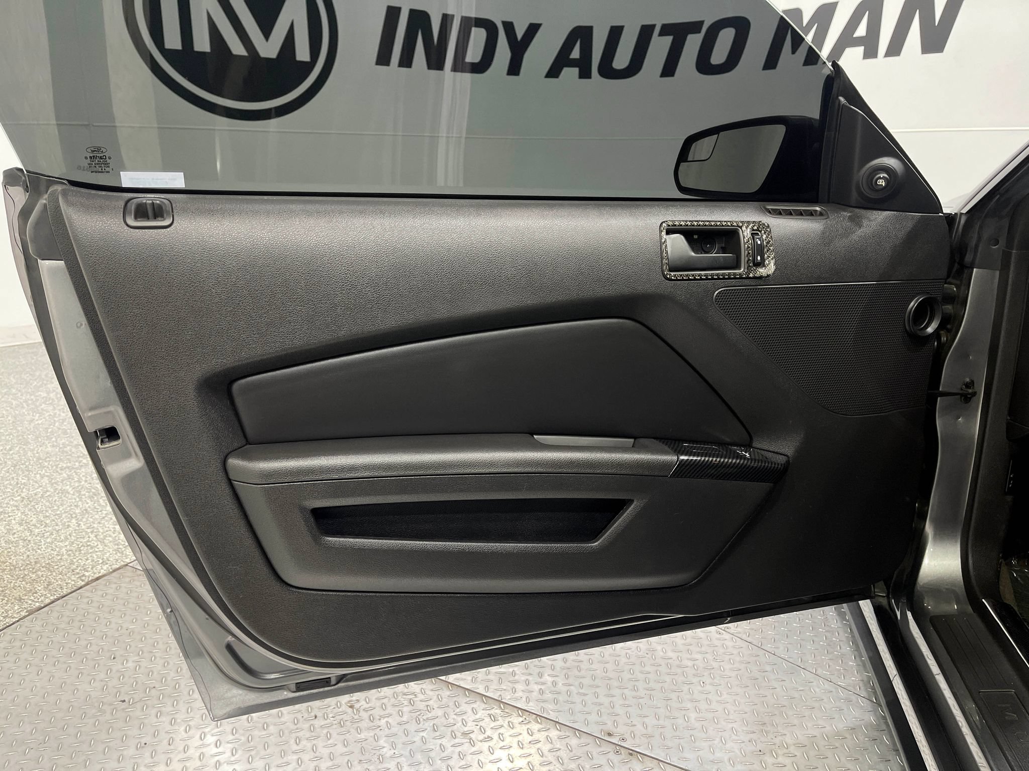 Used 2013 Ford Mustang GT RWD image 12