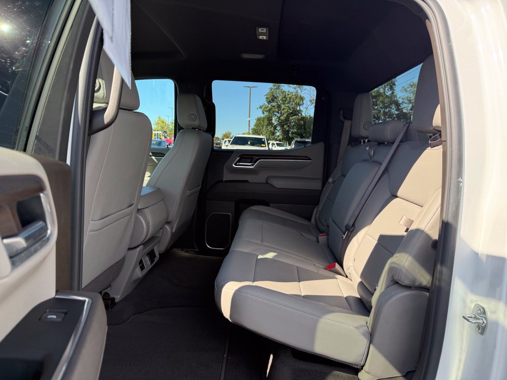 Used 2026 GMC Sierra 1500 SLT AWD/4WD image 41