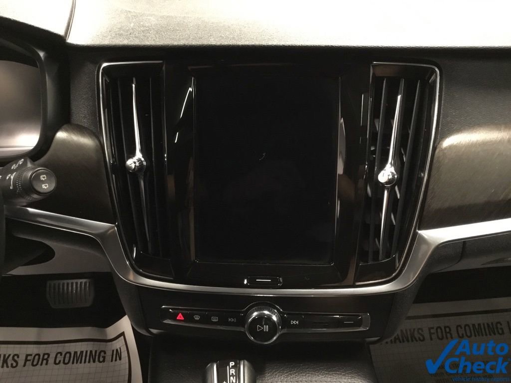 Used 2020 Volvo V90 T6 Cross Country image 49