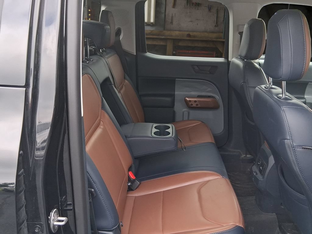 Used 2024 Ford Maverick Lariat w/ FX4 Off-Road Package AWD/4WD image 11