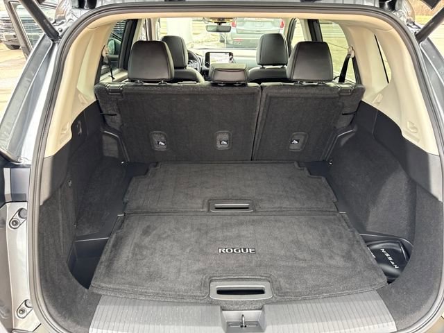 Used 2023 Nissan Rogue SL w/ SL Premium Package image 22