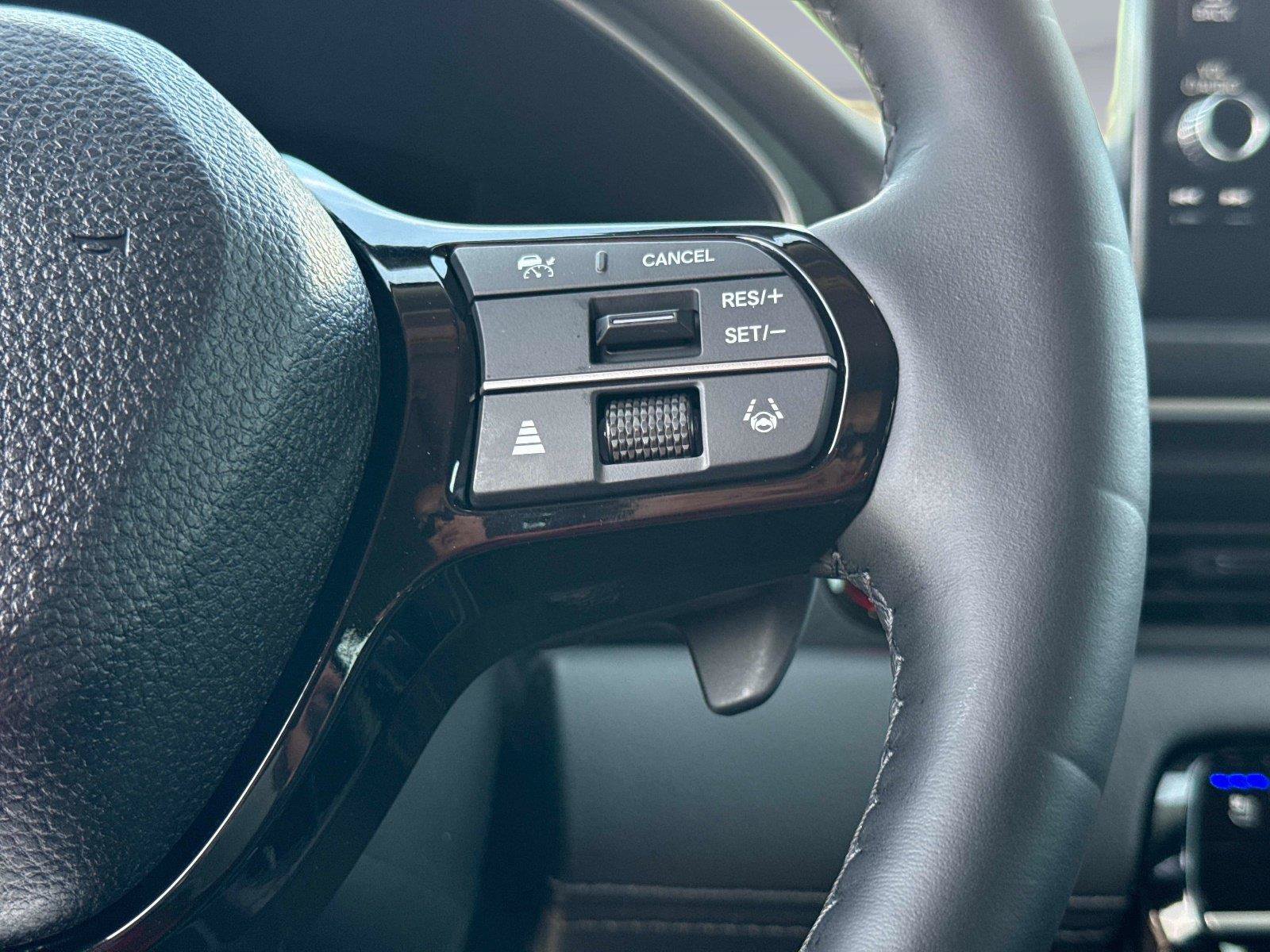 Certified 2025 Honda Pilot Elite image 33