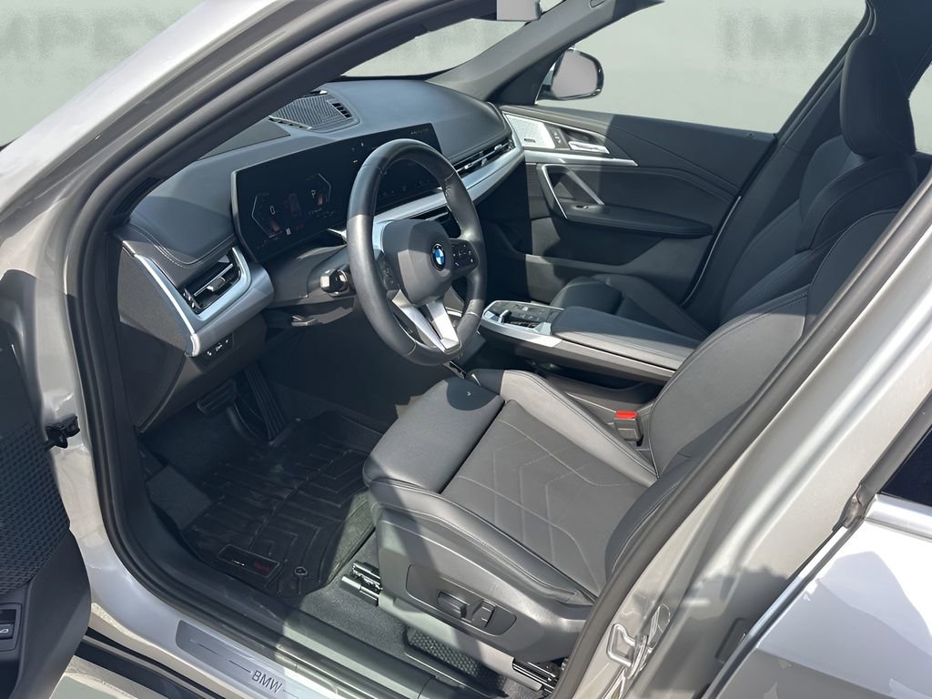 Used 2023 BMW X1 xDrive28i w/ Premium Package image 9