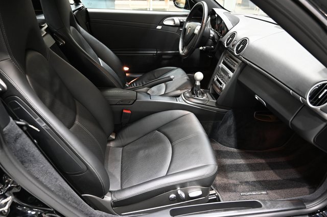 Used 2006 Porsche Cayman S image 12