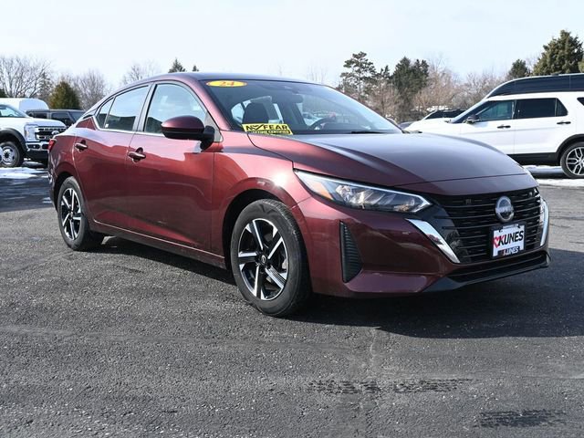 Used 2024 Nissan Sentra SV image 2