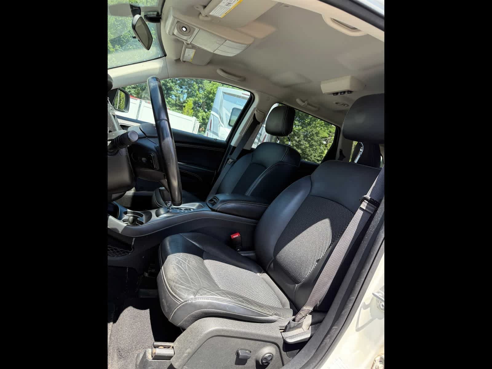 Used 2018 Dodge Journey Crossroad AWD/4WD image 11
