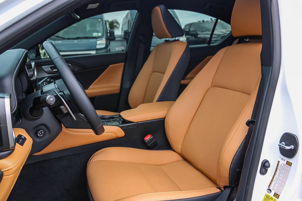 Used 2026 Lexus IS 350 F Sport RWD image 18