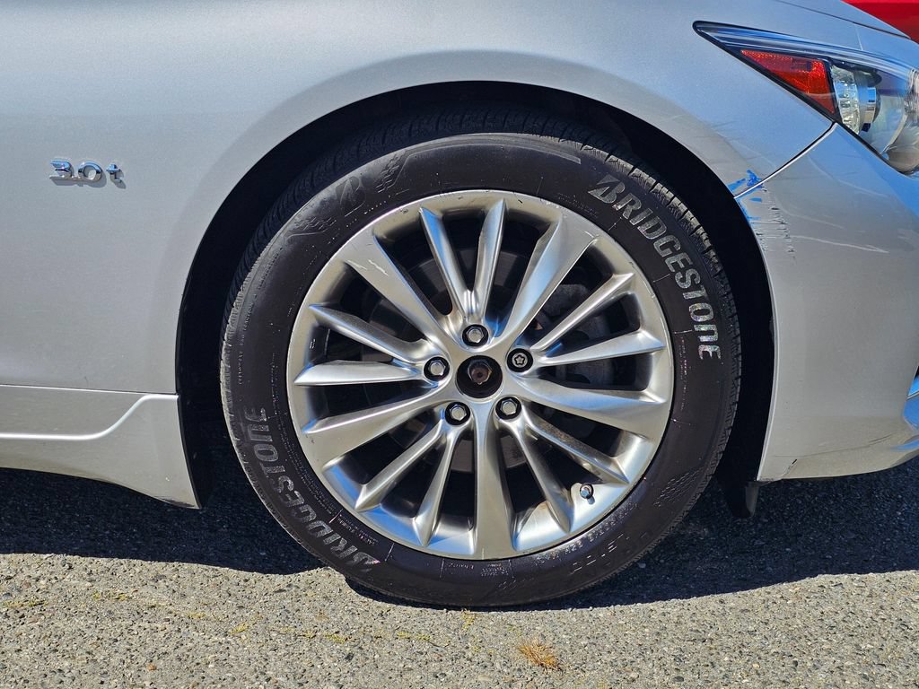 Used 2019 INFINITI Q50 Luxe w/ All Weather Package (L93) AWD/4WD image 10
