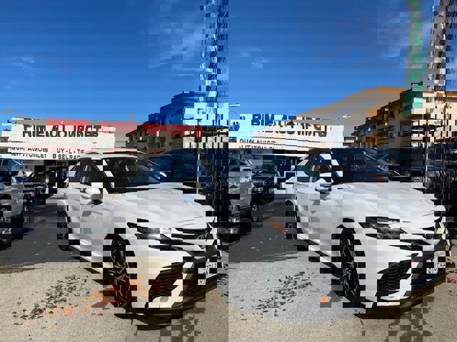 Used 2021 Toyota Camry SE image 1