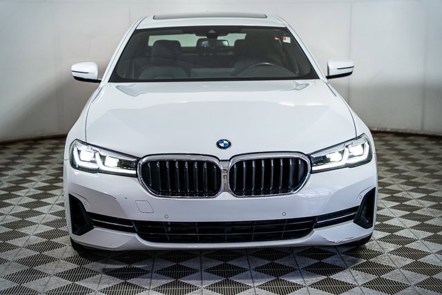 Used 2023 BMW 530i xDrive w/ Convenience Package image 3