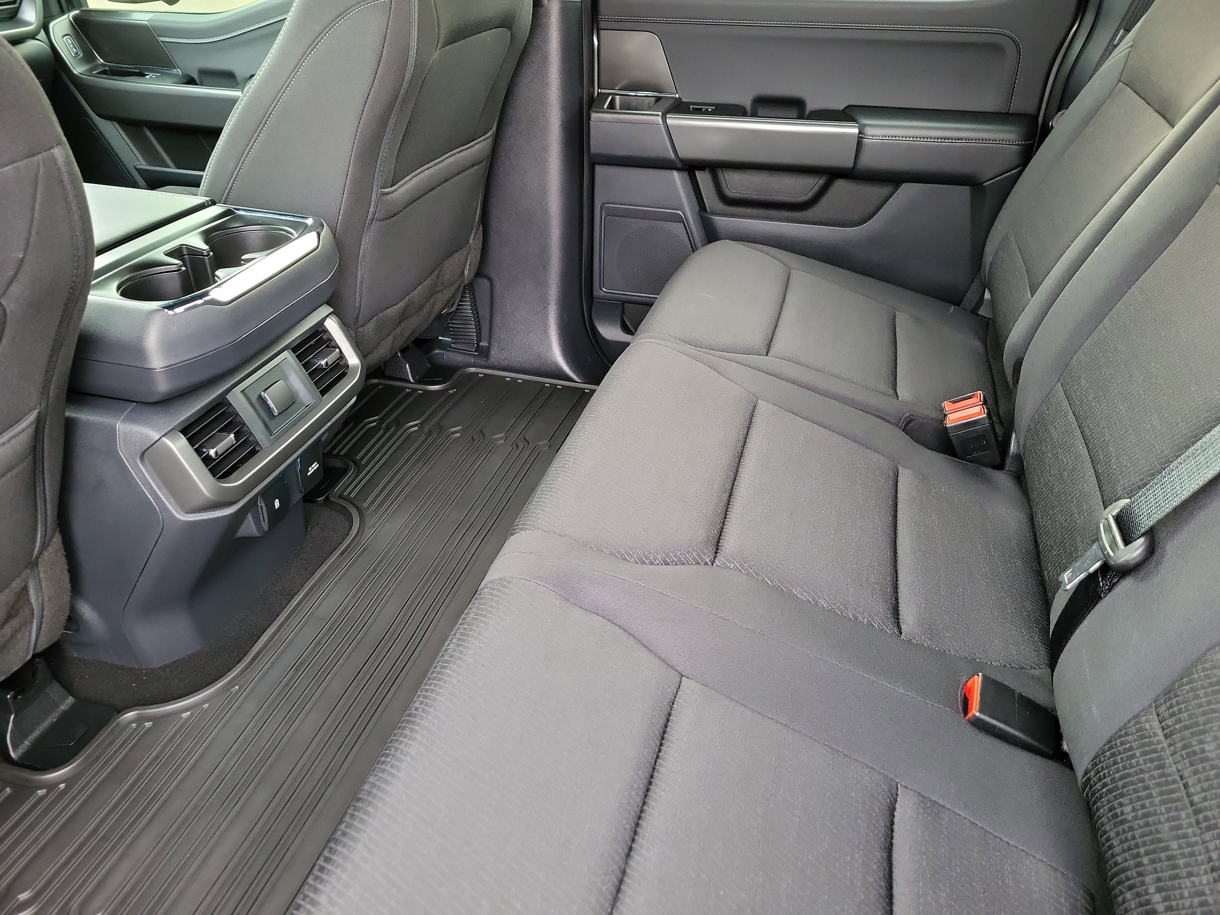 Used 2024 Ford F150 XLT w/ Equipment Group 302A MID image 10