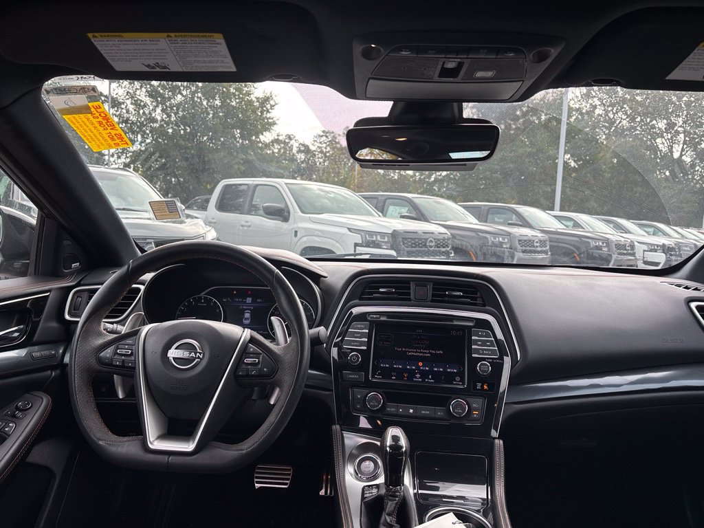 Used 2023 Nissan Maxima SR w/ Sport Mat Group FWD image 8