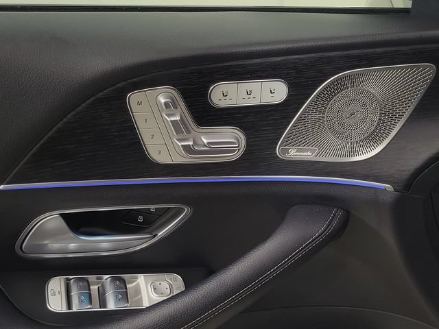 Used 2025 Mercedes-Benz GLE 350 4MATIC w/ AMG Line Exterior image 22