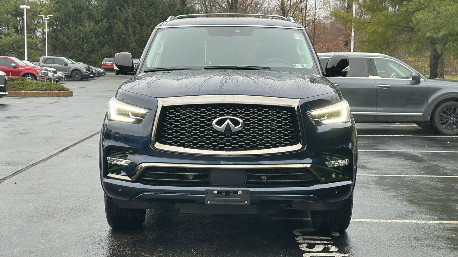 Certified 2023 INFINITI QX80 Premium Select w/ All-Season Package image 3