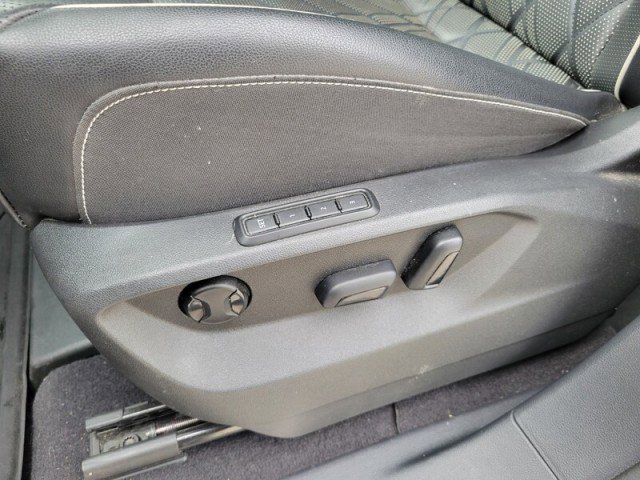 Used 2024 Volkswagen Atlas SEL Premium R-Line image 25