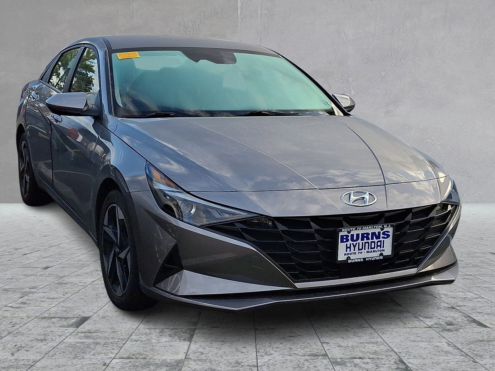 Used 2023 Hyundai Elantra SEL w/ Convenience Package image 1