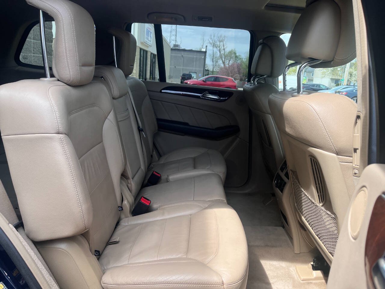Used 2016 Mercedes-Benz GL 450 4MATIC image 23