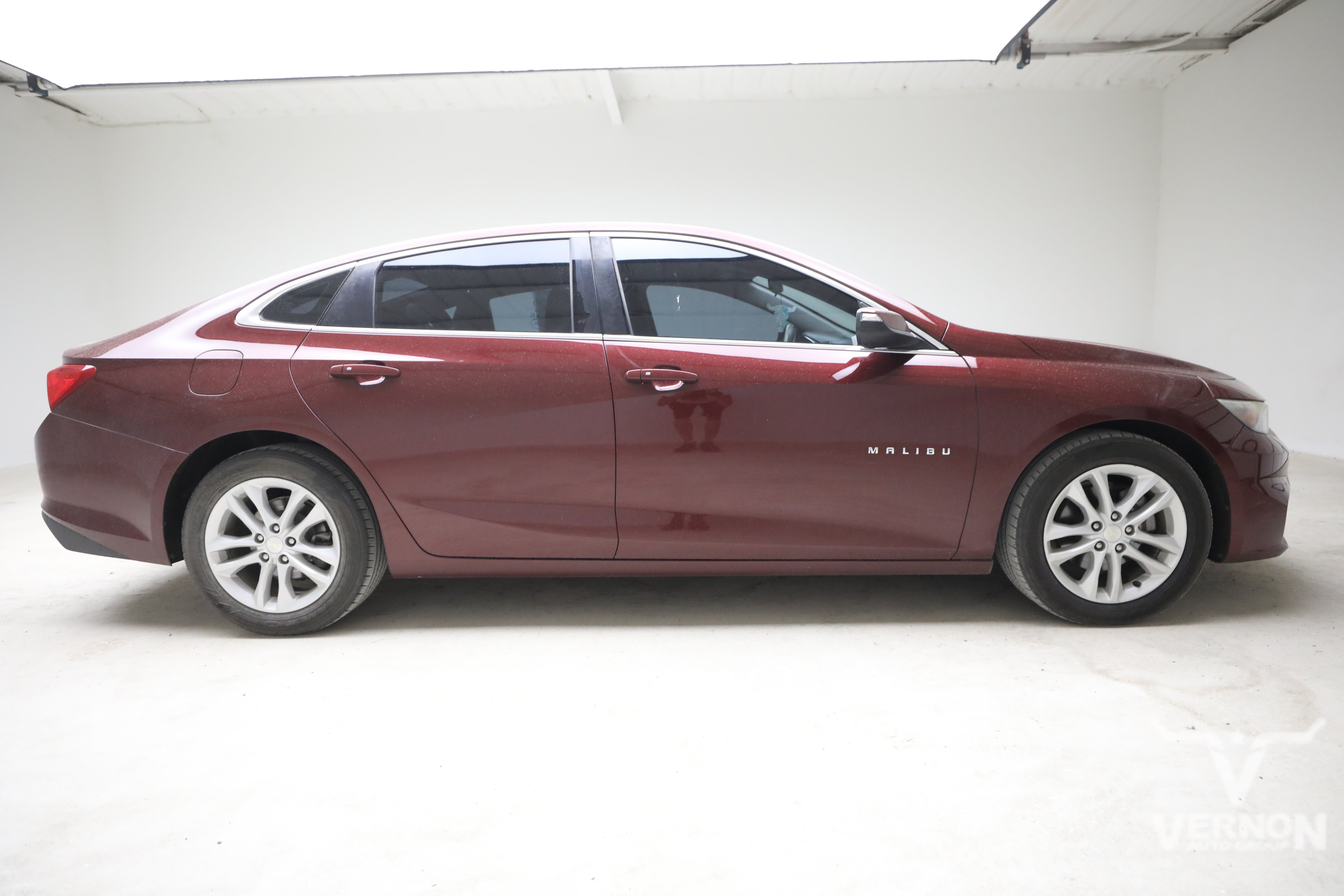 Used 2016 Chevrolet Malibu LT FWD image 5