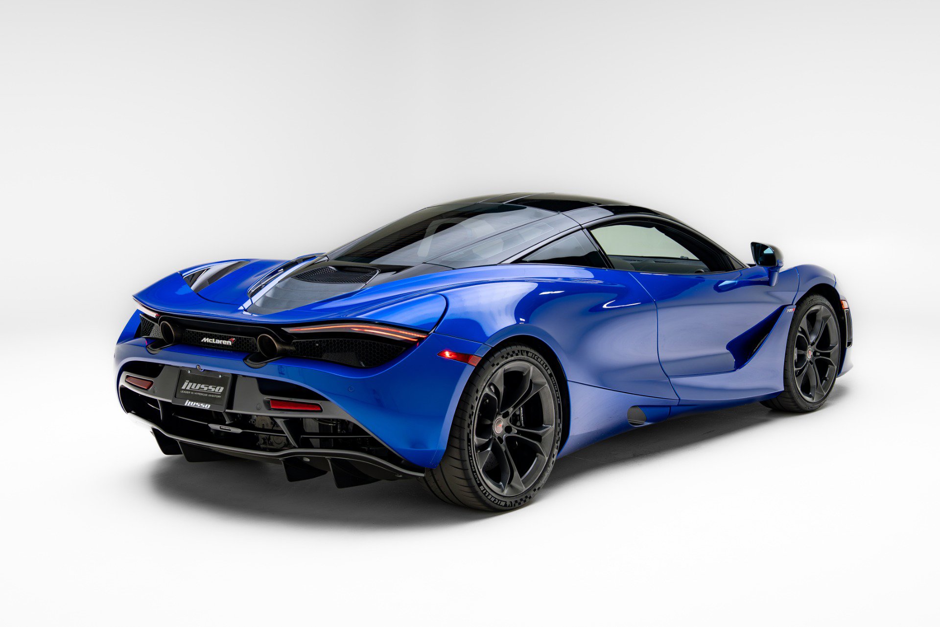 Used 2018 McLaren 720S Performance RWD image 28