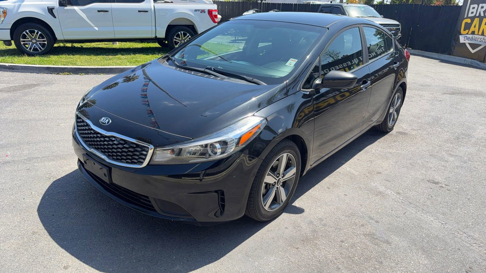 Used 2018 Kia Forte S FWD image 4