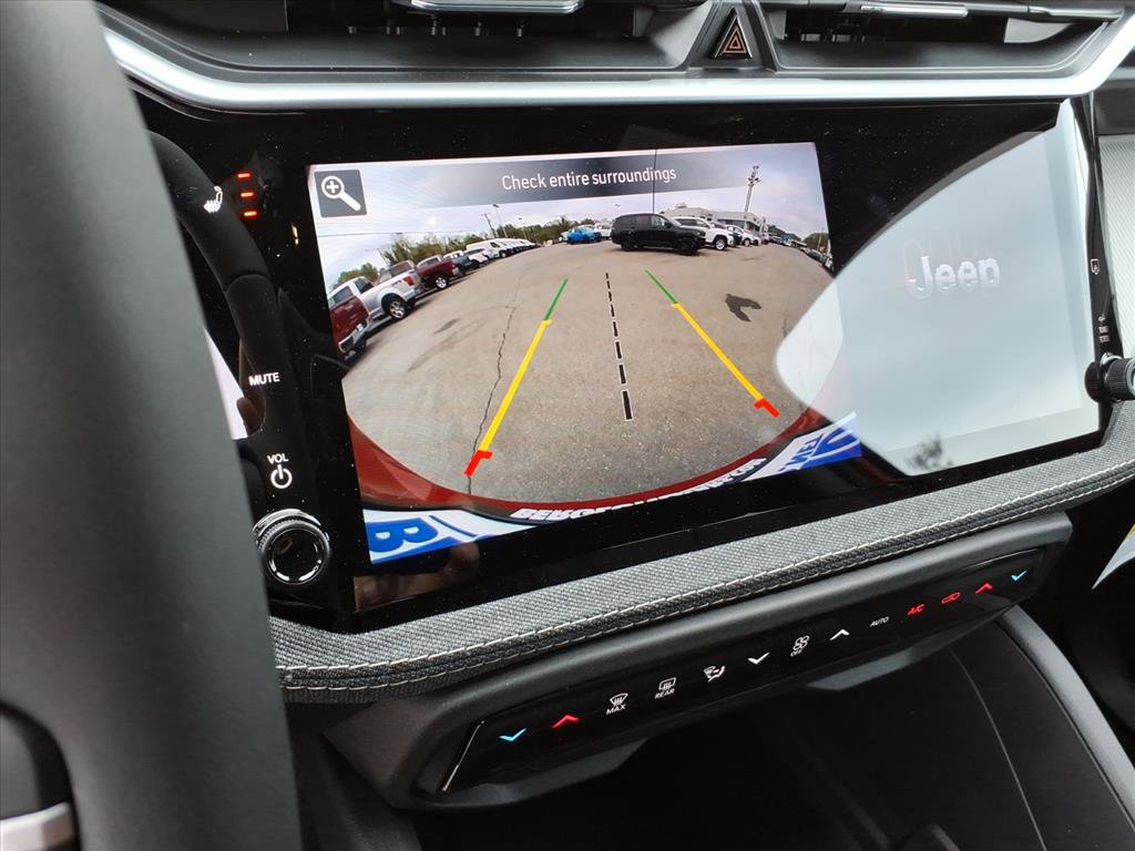 New 2026 Jeep Cherokee Laredo AWD/4WD image 26