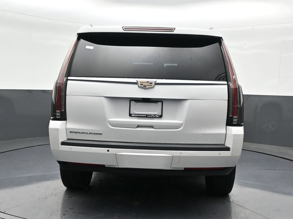 Used 2019 Cadillac Escalade Luxury RWD image 4