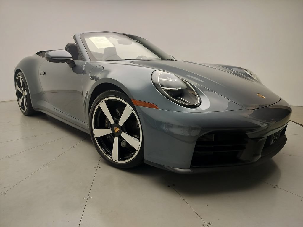 Certified 2025 Porsche 911 Carrera RWD image 18