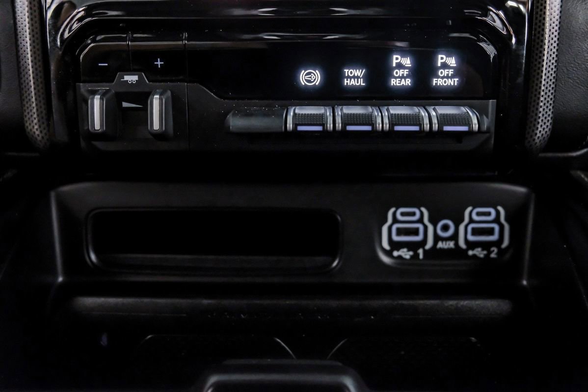 Used 2023 RAM 2500 Limited image 27