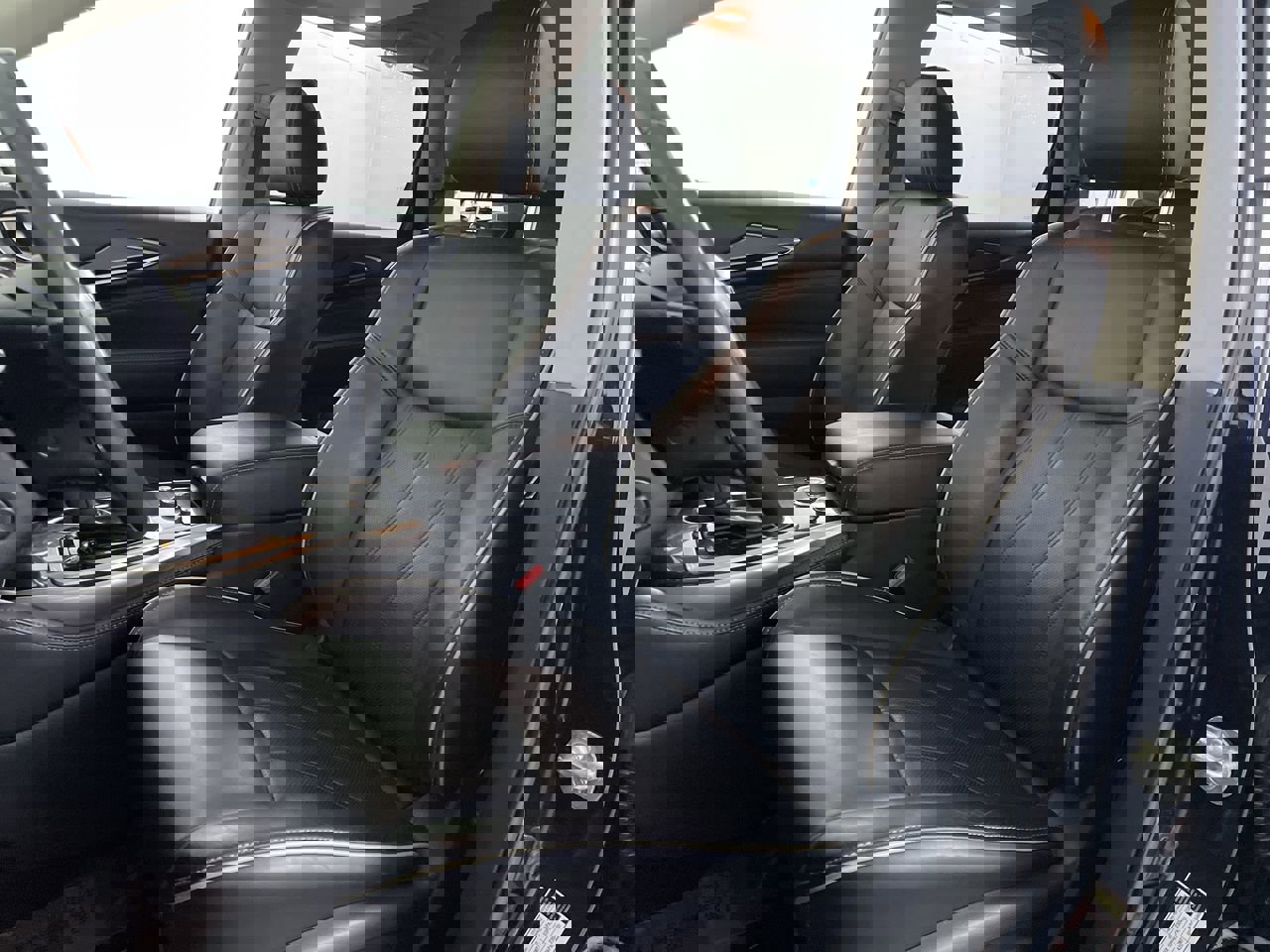 Used 2019 INFINITI QX60 Luxe w/ Essential Package image 12