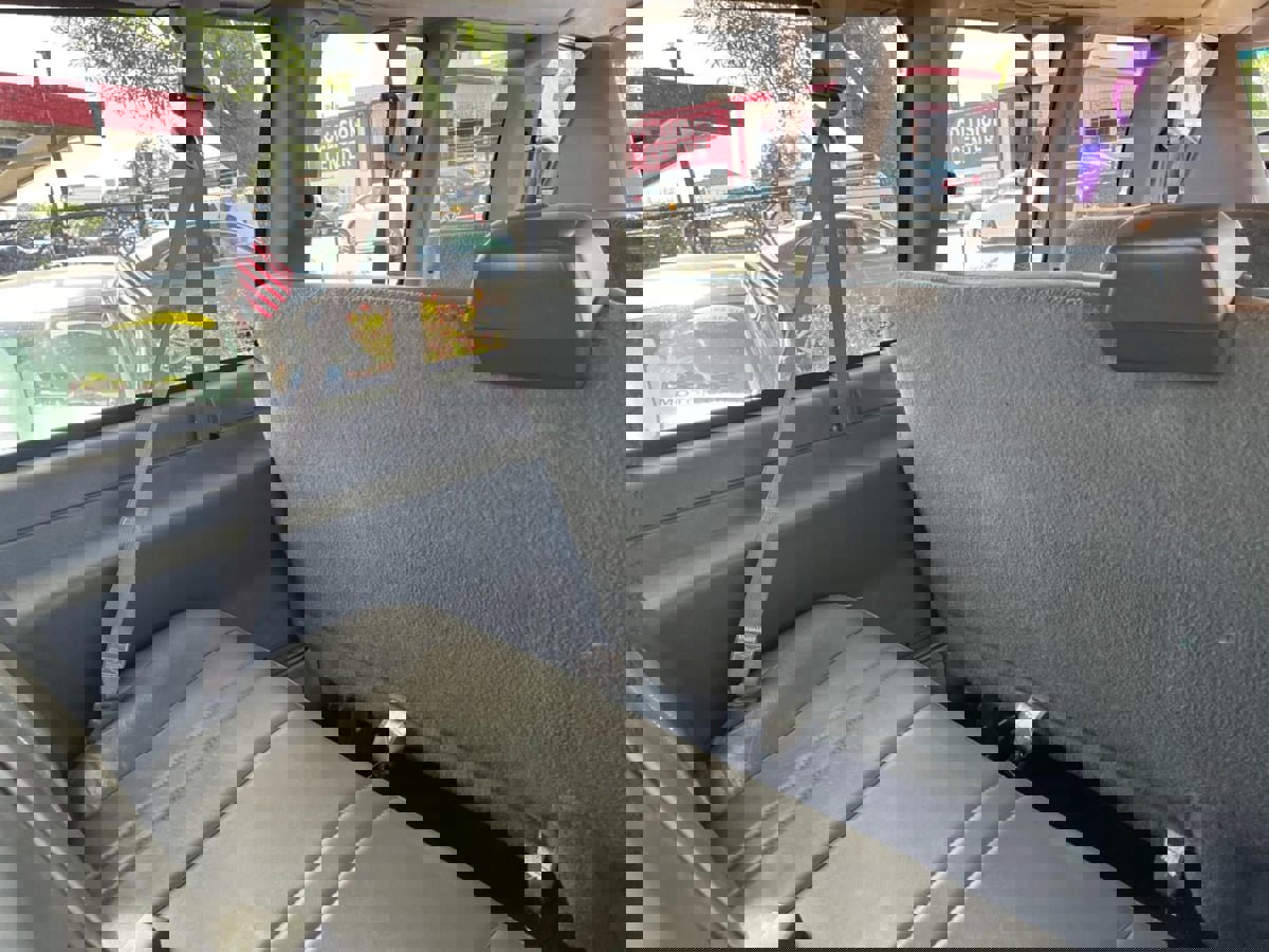 Used 2020 Chevrolet Express 3500 LS image 38